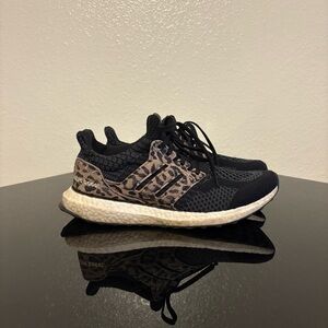 adidas Womens Ultraboost 5.0 Leopard Print